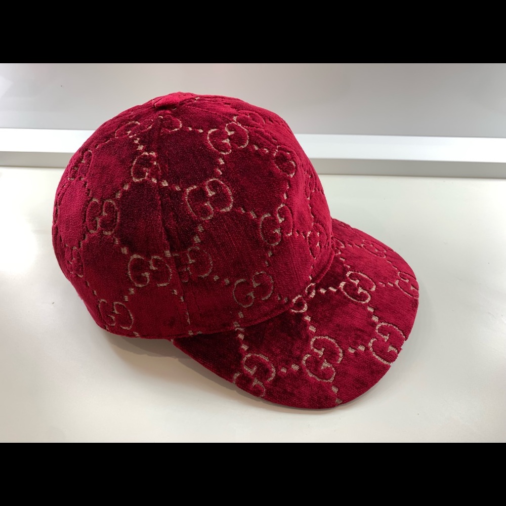 GUCCI VELVET CAP